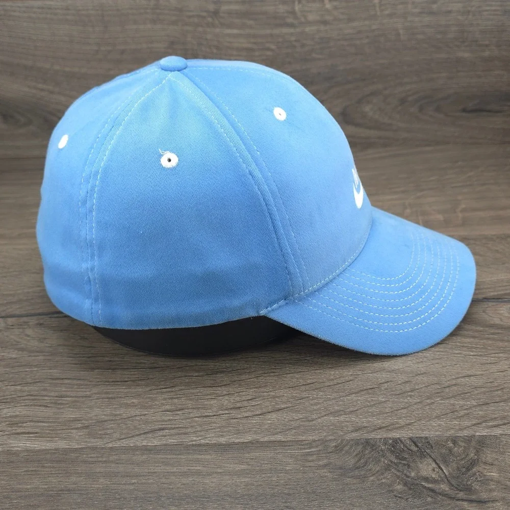 Nike Hat Cap Fitted One Size Blue Men Athletic Swoosh Golf Baseball Sportswear